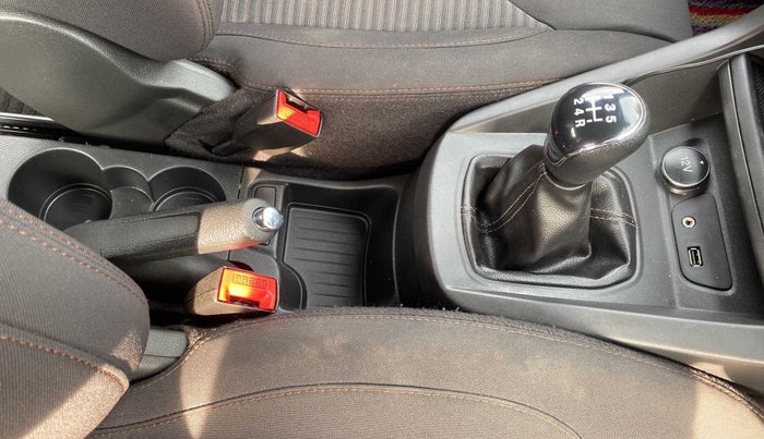 2020 Ford FREESTYLE TITANIUM 1.2 PETROL, Petrol, Manual, 29,049 km, Gear Lever