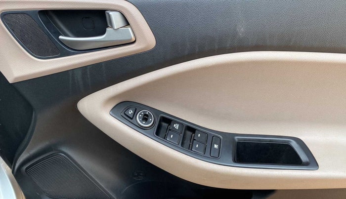 2019 Hyundai Elite i20 SPORTZ PLUS 1.2, Petrol, Manual, 51,792 km, Driver Side Door Panels Control