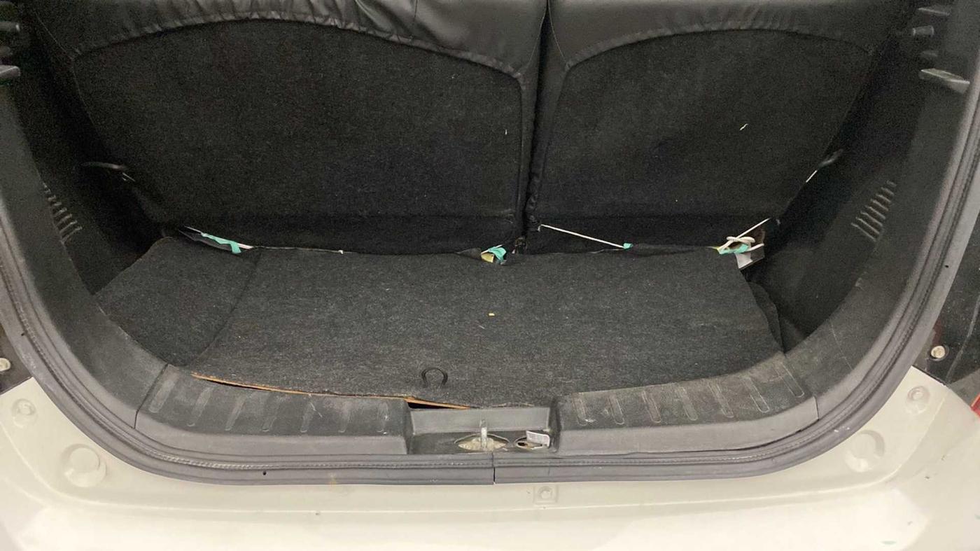 2014 Maruti Wagon R 1.0 VXI, Petrol, Manual, 47,355 km, Boot Inside