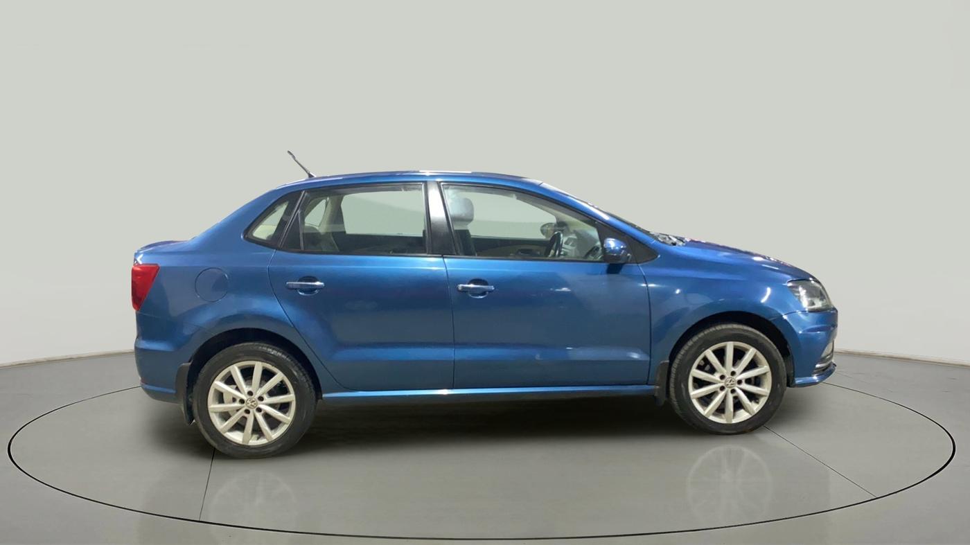 2017 Volkswagen Ameo HIGHLINE PLUS 1.5L AT 16 ALLOY, Diesel, Automatic, 86,376 km, Right Side View