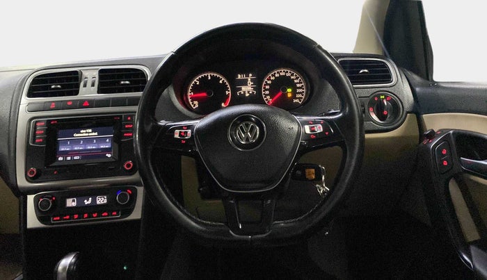 2017 Volkswagen Ameo HIGHLINE PLUS 1.5L AT 16 ALLOY, Diesel, Automatic, 86,376 km, Steering Wheel Close Up
