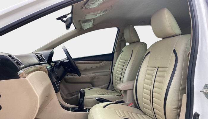 2018 Maruti Ciaz ALPHA 1.5 SHVS PETROL, Petrol, Manual, 46,461 km, Right Side Front Door Cabin