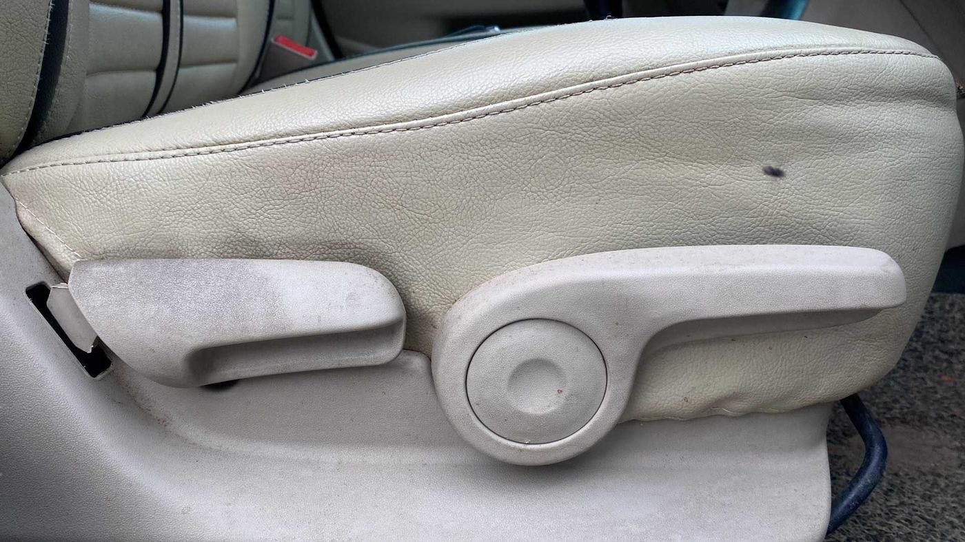 2018 Maruti Ciaz ALPHA 1.5 SHVS PETROL, Petrol, Manual, 46,461 km, Driver Side Adjustment Panel