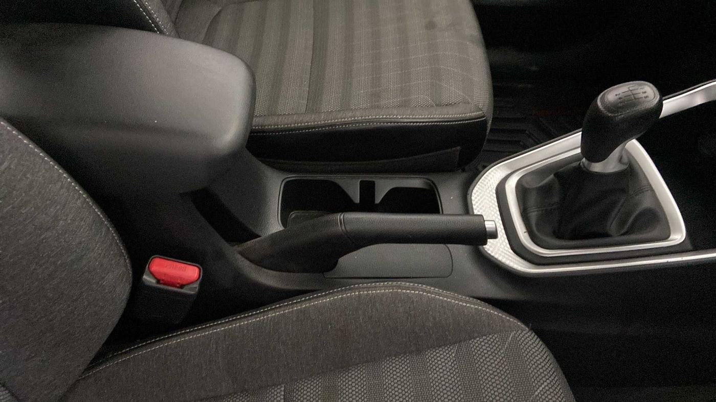 2022 KIA SONET HTK PLUS 1.0 IMT, Petrol, Manual, 15,670 km, Gear Lever