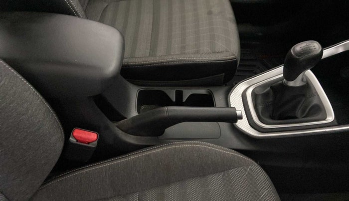 2022 KIA SONET HTK PLUS 1.0 IMT, Petrol, Manual, 15,670 km, Gear Lever
