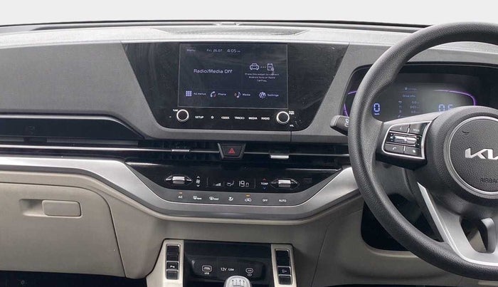 2022 KIA CARENS PRESTIGE PLUS 1.4 PETROL 7 STR, Petrol, Manual, 10,586 km, Air Conditioner