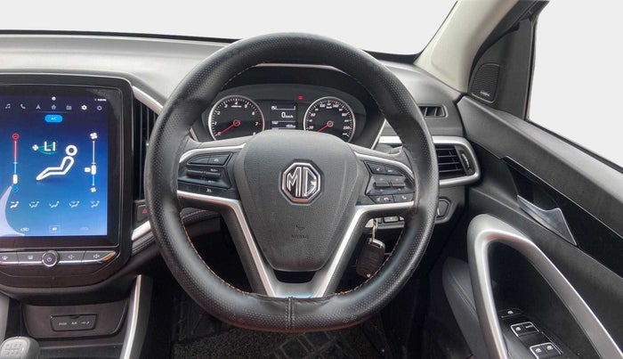 2021 MG HECTOR SUPER 1.5 PETROL, Petrol, Manual, 26,475 km, Steering Wheel Close Up