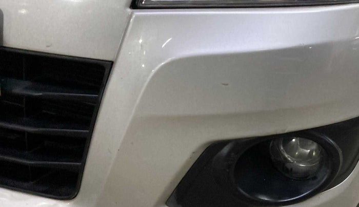 2015 Maruti Wagon R 1.0 VXI, Petrol, Manual, 34,384 km, Left fog light - Minor damage