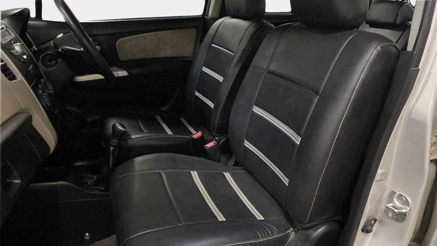 2015 Maruti Wagon R 1.0 VXI, Petrol, Manual, 34,384 km, Right Side Front Door Cabin