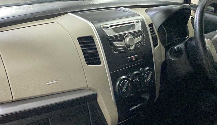 2015 Maruti Wagon R 1.0 VXI, Petrol, Manual, 34,384 km, Dashboard - Headlight height adjustment not working