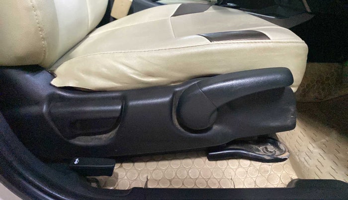 2016 Honda City 1.5L I-VTEC V MT, CNG, Manual, 64,081 km, Driver Side Adjustment Panel
