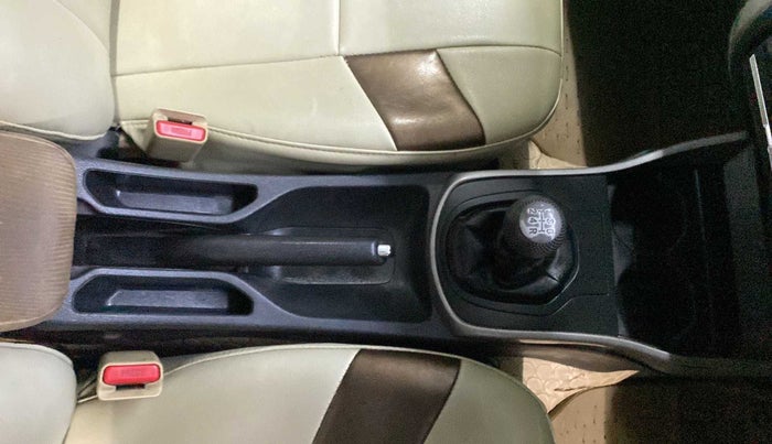 2016 Honda City 1.5L I-VTEC V MT, CNG, Manual, 64,081 km, Gear Lever