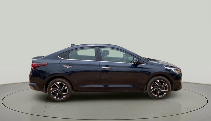 2020 Hyundai Verna SX (O) 1.5 CRDI, Diesel, Manual, 61,561 km, Right Side View