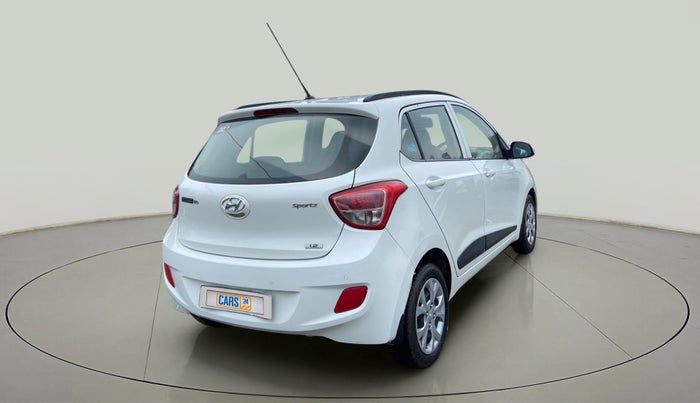 2016 Hyundai Grand i10 SPORTZ 1.2 KAPPA VTVT, Petrol, Manual, 52,772 km, Right Back Diagonal