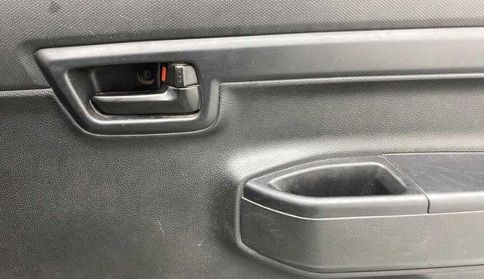 2020 Maruti S PRESSO VXI, Petrol, Manual, 90,701 km, Driver Side Door Panels Control