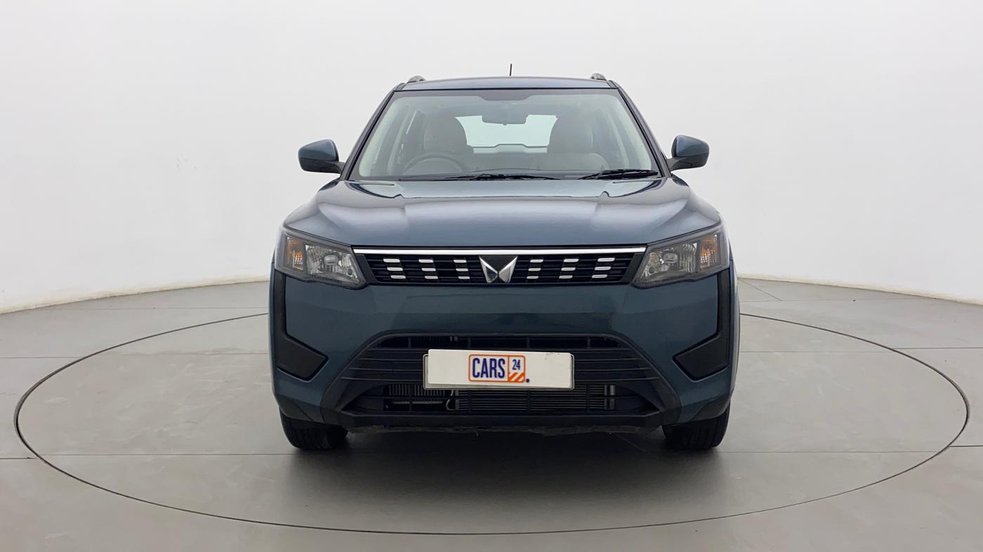 2023 Mahindra XUV300 W6 1.2 PETROL, Petrol, Manual, 899 km, Front