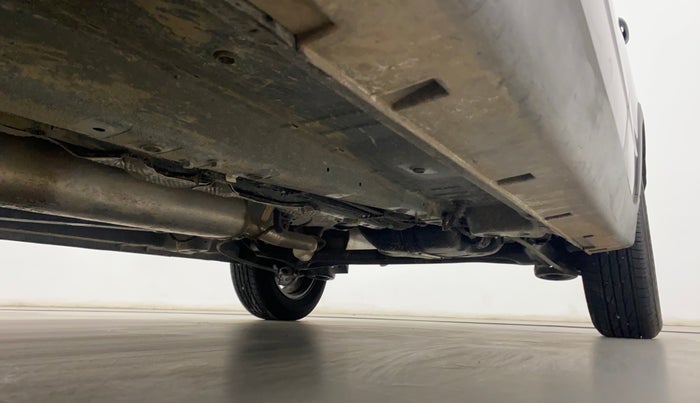 2023 Mahindra XUV300 W6 1.2 PETROL, Petrol, Manual, 899 km, Right Side Underbody
