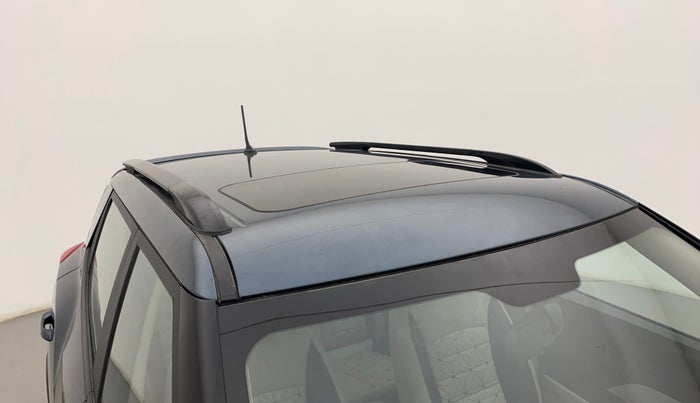 2023 Mahindra XUV300 W6 1.2 PETROL, Petrol, Manual, 899 km, Roof