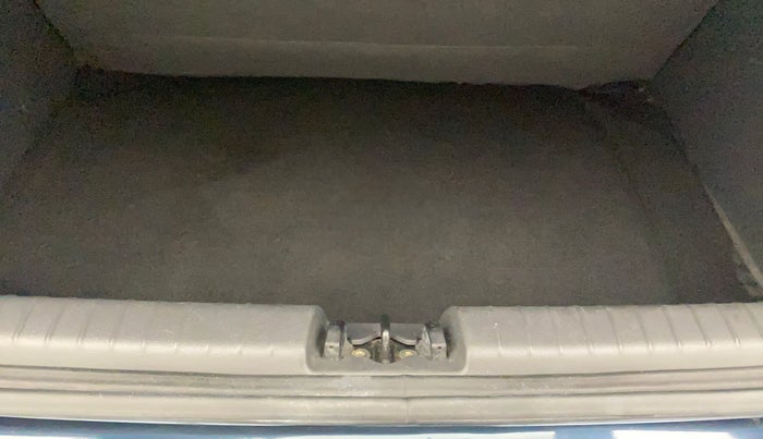 2020 Hyundai GRAND I10 NIOS MAGNA CORPORATE EDITION 1.2 KAPPA VTVT, Petrol, Manual, 6,995 km, Boot Inside