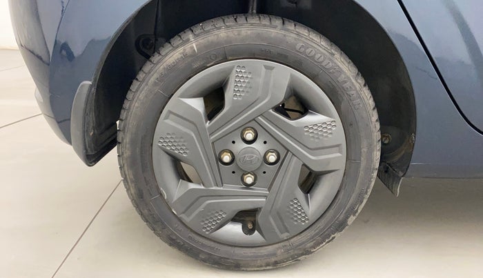 2020 Hyundai GRAND I10 NIOS MAGNA CORPORATE EDITION 1.2 KAPPA VTVT, Petrol, Manual, 6,995 km, Right Rear Wheel