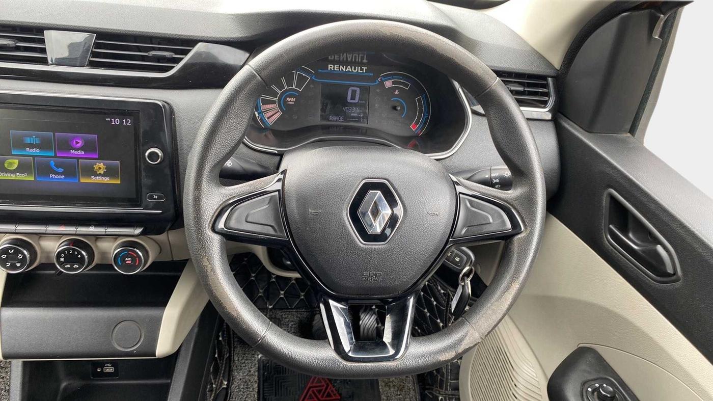 2020 Renault TRIBER RXT, Petrol, Manual, 40,404 km, Steering Wheel Close Up
