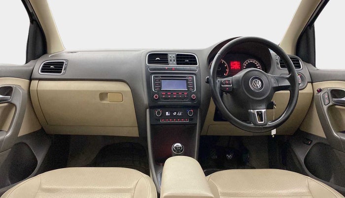 2013 Volkswagen Vento HIGHLINE 1.6 MPI, Petrol, Manual, 83,968 km, Dashboard