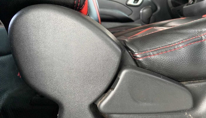 2019 Datsun Redi Go T(O) 1.0 AMT, Petrol, Automatic, 29,871 km, Driver Side Adjustment Panel