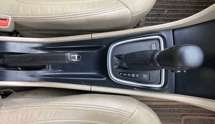 2021 Maruti Ciaz ALPHA  AT 1.5 SHVS PETROL, Petrol, Automatic, 57,002 km, Gear Lever