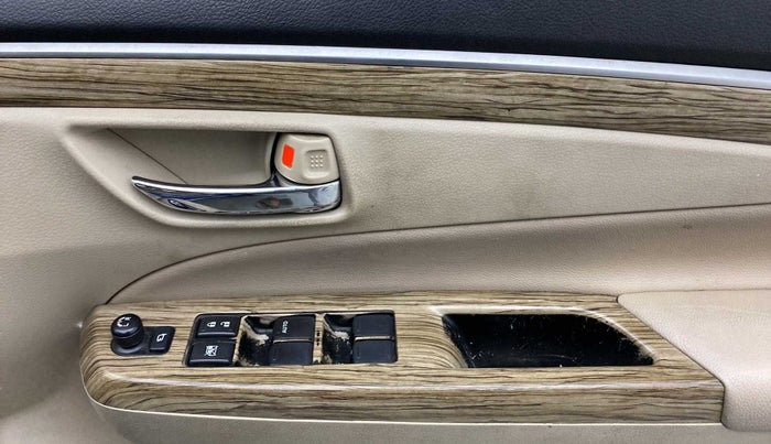 2021 Maruti Ciaz ALPHA  AT 1.5 SHVS PETROL, Petrol, Automatic, 57,002 km, Driver Side Door Panels Control