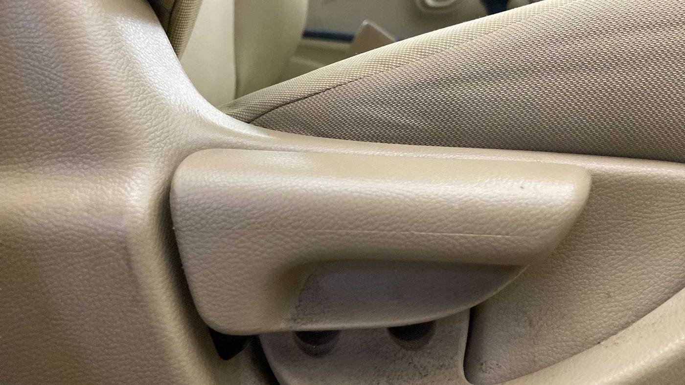 2016 Honda Amaze 1.2L I-VTEC S, Petrol, Manual, 52,996 km, Driver Side Adjustment Panel