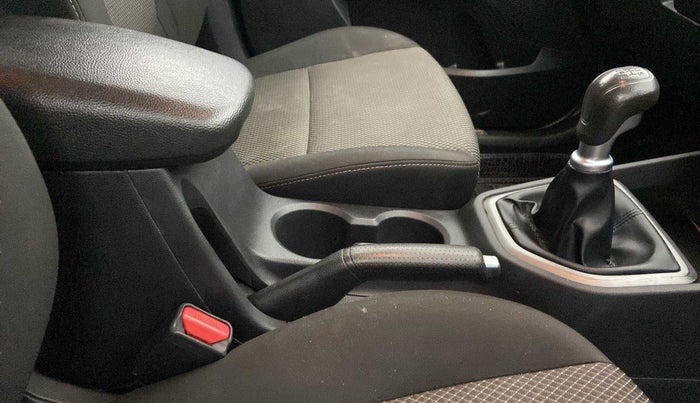 2017 Hyundai Creta E PLUS 1.6 PETROL, Petrol, Manual, 83,253 km, Gear Lever