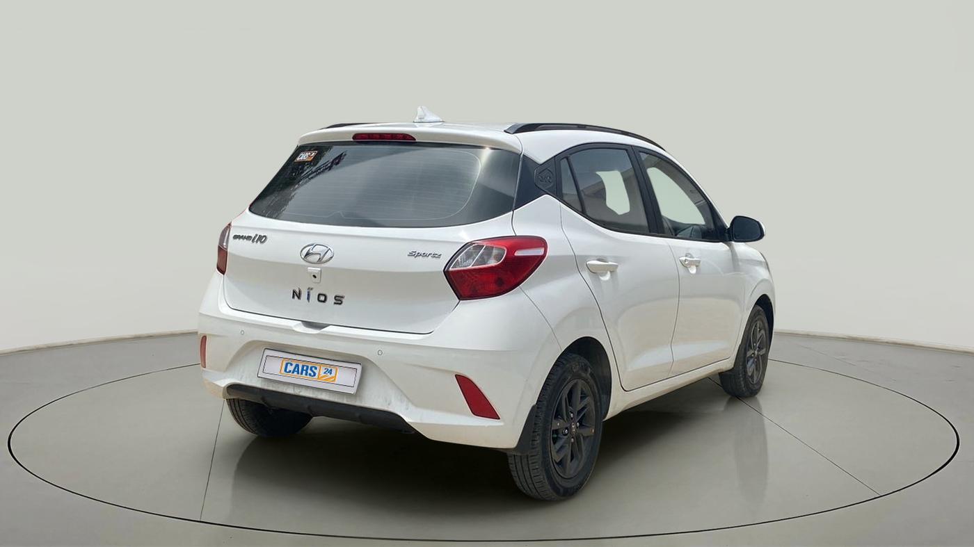 2021 Hyundai GRAND I10 NIOS SPORTZ 1.2 KAPPA VTVT, Petrol, Manual, 9,007 km, Right Back Diagonal