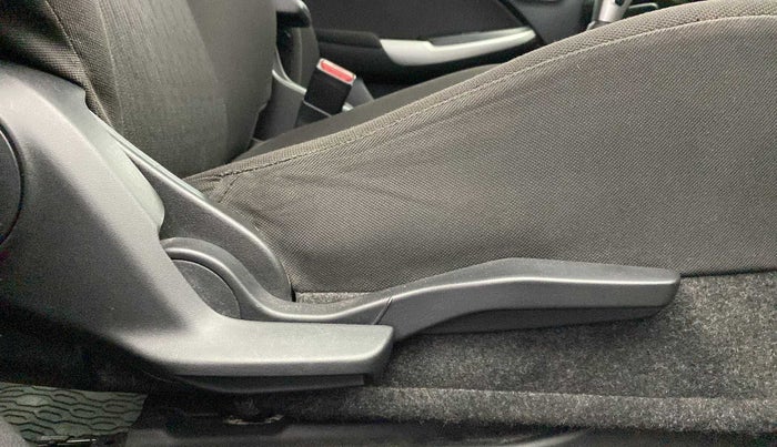 2017 Maruti Baleno ALPHA CVT PETROL 1.2, Petrol, Automatic, 48,888 km, Driver Side Adjustment Panel