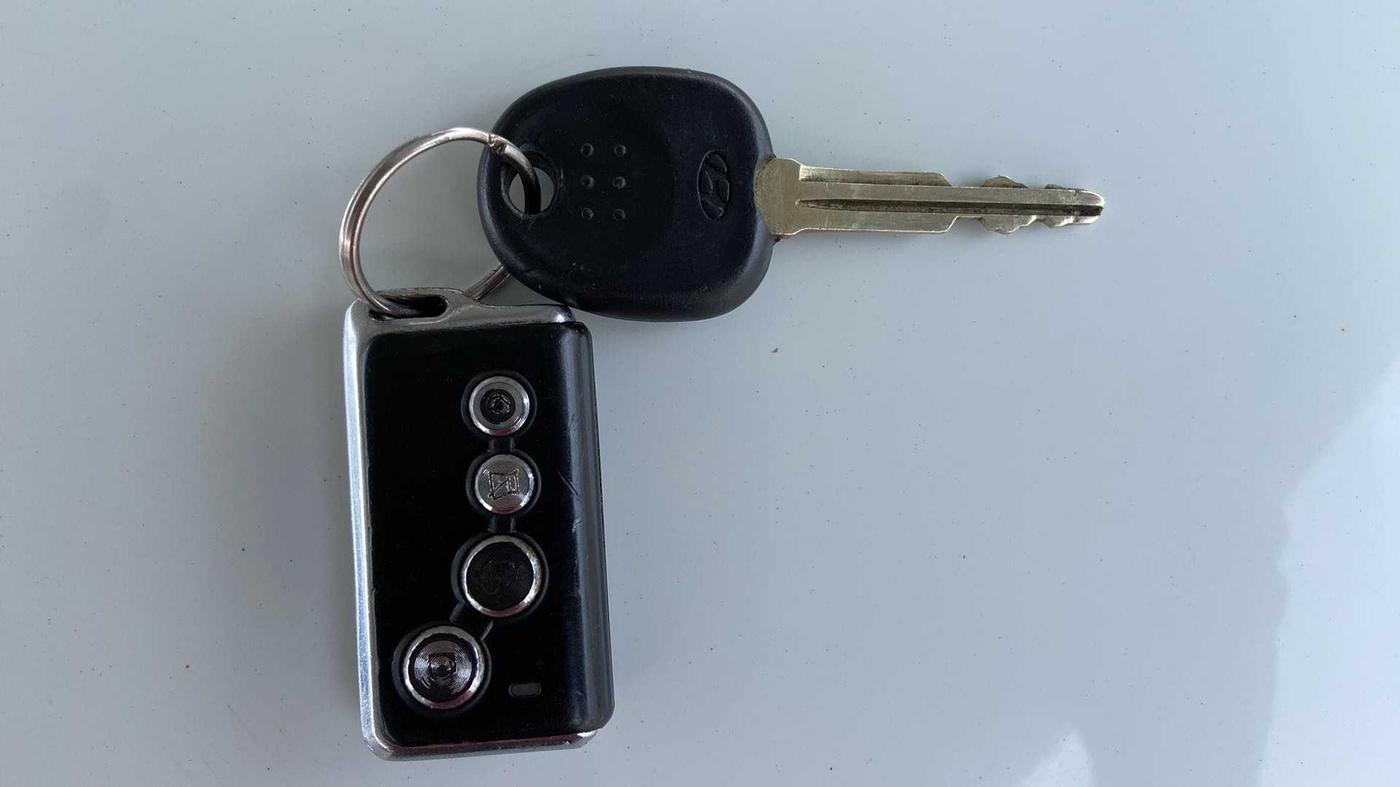 2012 Hyundai i10 SPORTZ 1.2, Petrol, Manual, 1,08,213 km, Key Close Up