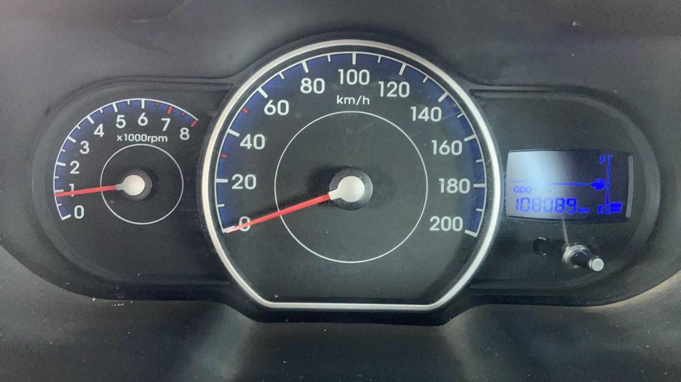2012 Hyundai i10 SPORTZ 1.2, Petrol, Manual, 1,08,213 km, Odometer Image