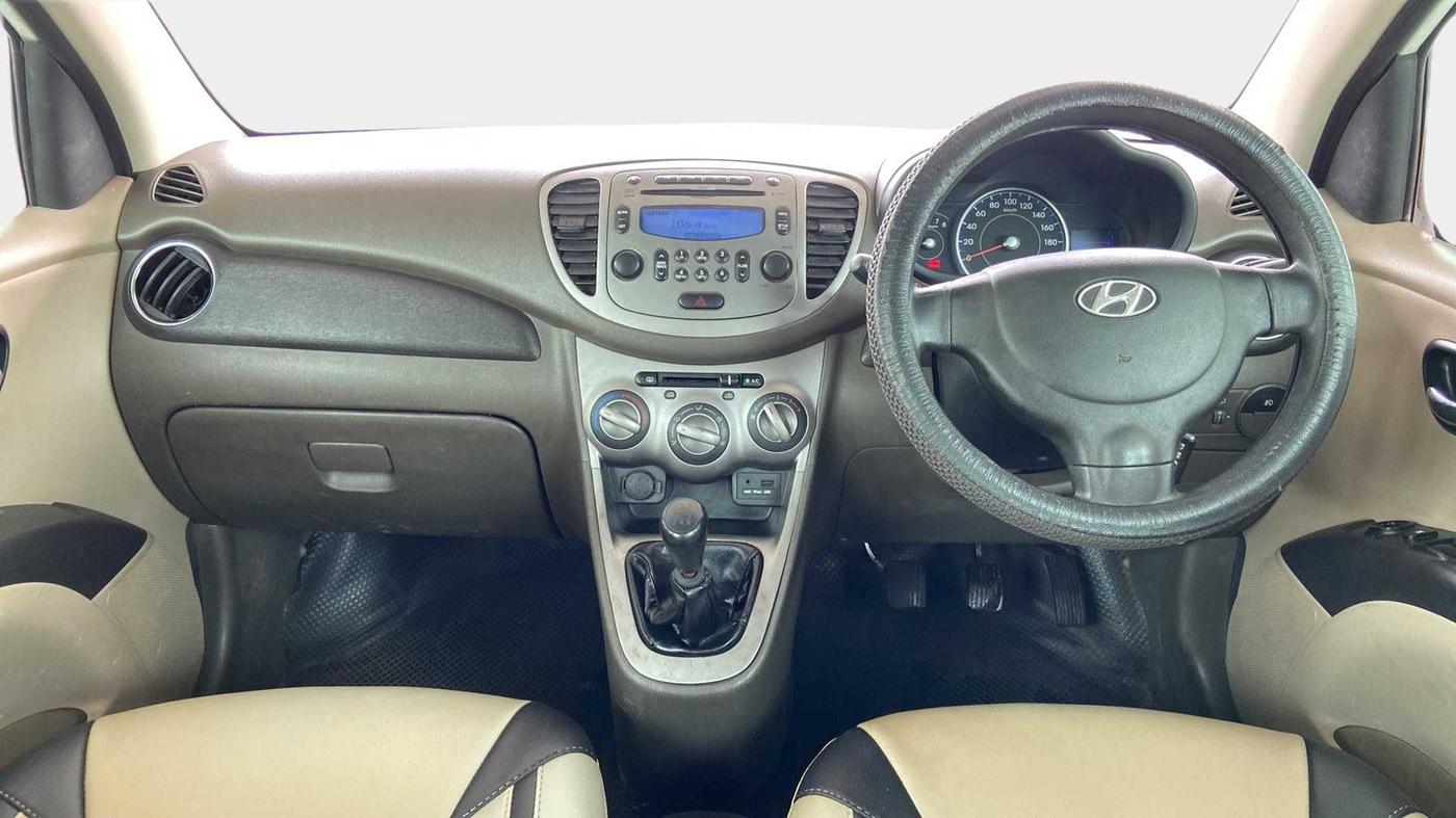 2012 Hyundai i10 SPORTZ 1.2, Petrol, Manual, 1,08,213 km, Dashboard