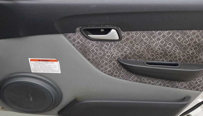 2018 Maruti Alto 800 LXI CNG, CNG, Manual, 87,609 km, Driver Side Door Panels Control