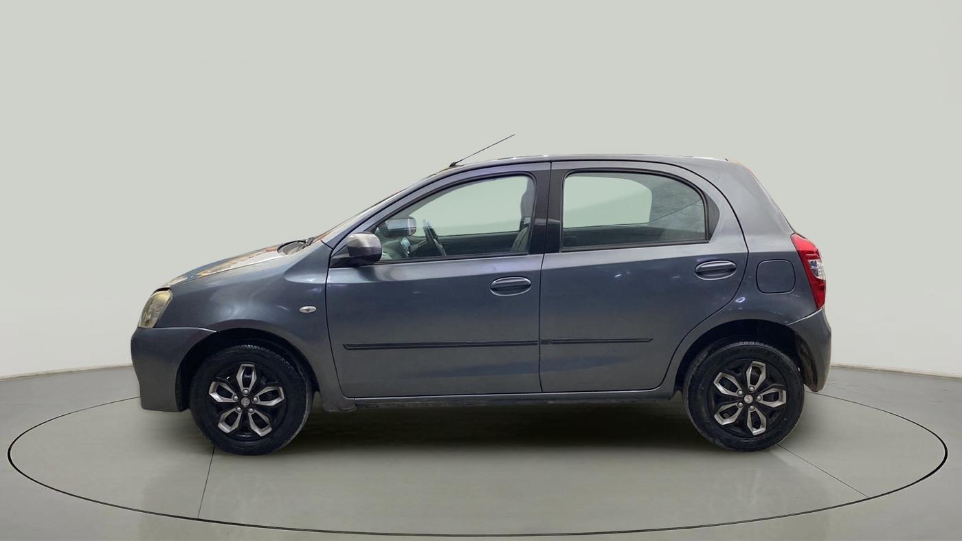 2013 Toyota Etios Liva G, Petrol, Manual, 50,580 km, Left Side