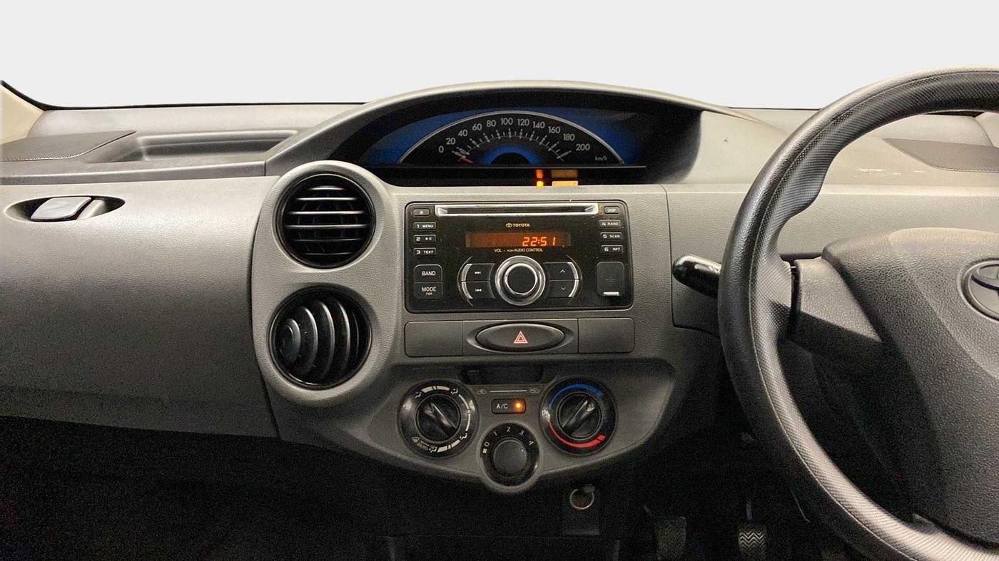 2013 Toyota Etios Liva G, Petrol, Manual, 50,580 km, Air Conditioner