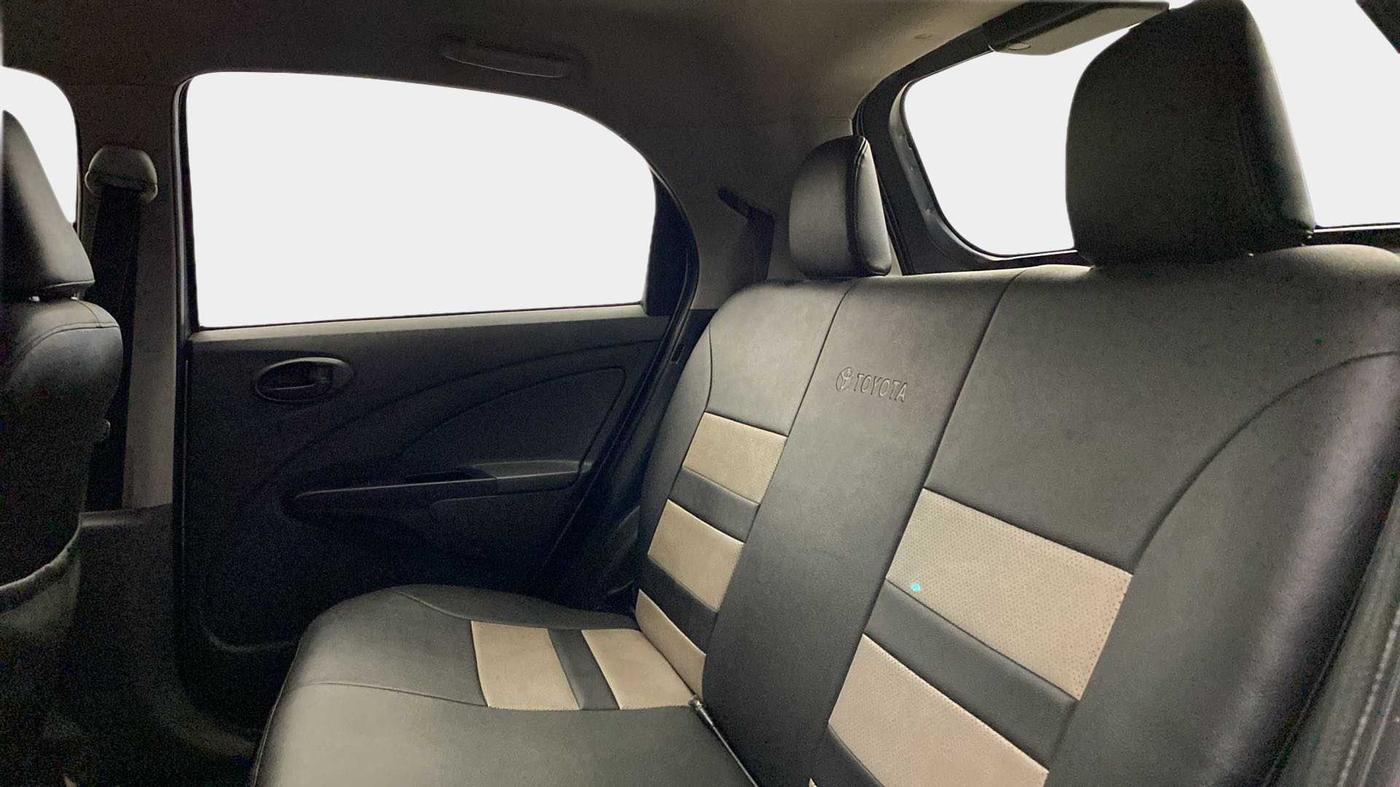2013 Toyota Etios Liva G, Petrol, Manual, 50,580 km, Right Side Rear Door Cabin