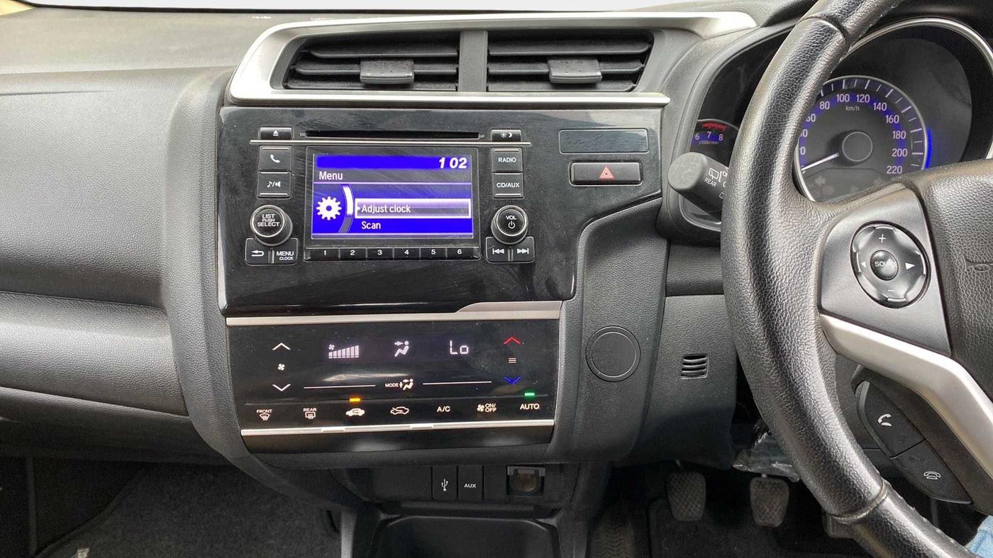 2017 Honda Jazz 1.2L I-VTEC V, Petrol, Manual, 13,399 km, Air Conditioner