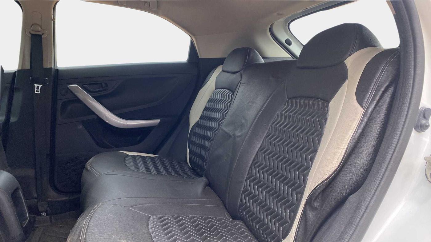2022 Tata NEXON XM SUNROOF DIESEL, Diesel, Manual, 23,036 km, Right Side Rear Door Cabin