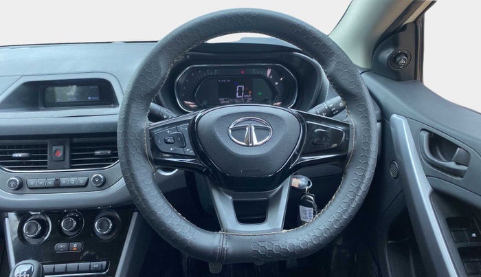 2022 Tata NEXON XM SUNROOF DIESEL, Diesel, Manual, 23,036 km, Steering Wheel Close Up