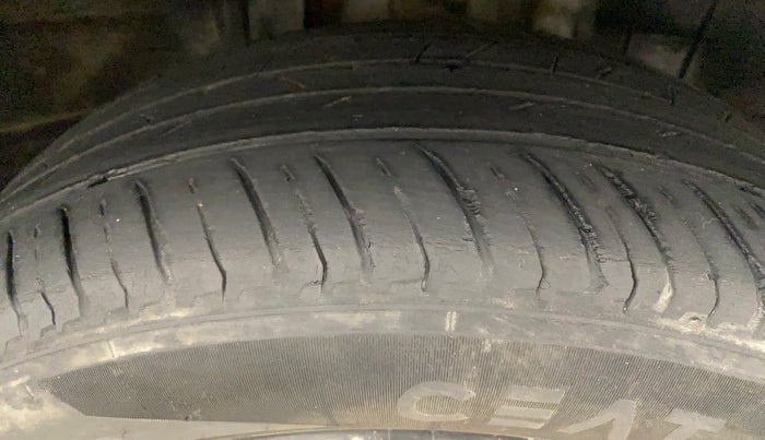 2021 Nissan MAGNITE XE, Petrol, Manual, 45,176 km, Right Front Tyre Tread