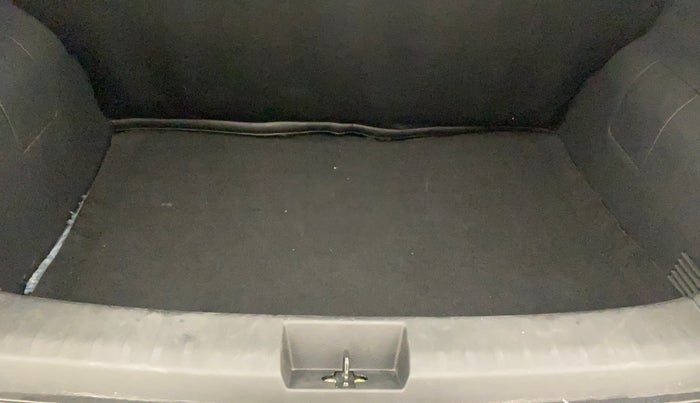 2021 Nissan MAGNITE XE, Petrol, Manual, 45,176 km, Boot Inside