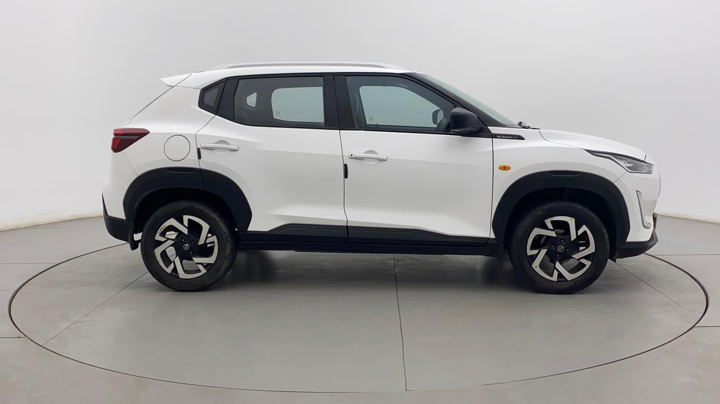 2021 Nissan MAGNITE XE, Petrol, Manual, 45,176 km, Right Side View