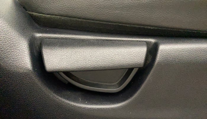2018 Hyundai NEW SANTRO SPORTZ AMT, Petrol, Automatic, 13,028 km, Driver Side Adjustment Panel