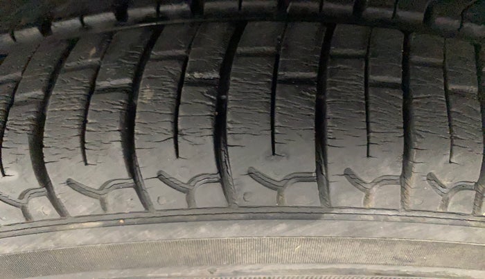 2018 Hyundai NEW SANTRO SPORTZ AMT, Petrol, Automatic, 13,028 km, Right Front Tyre Tread