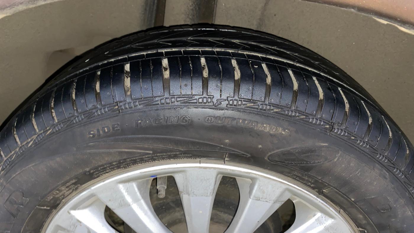2016 Maruti Ciaz ZXI, Petrol, Manual, 49,773 km, Right Rear Tyre Tread