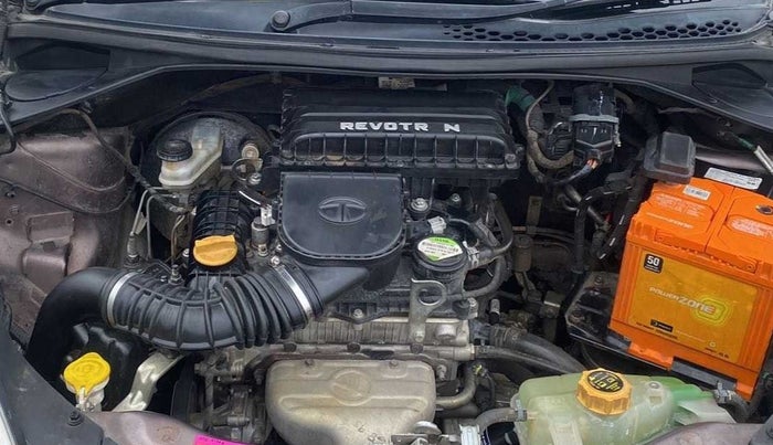 2017 Tata Tiago XT PETROL, Petrol, Manual, 1,01,595 km, Open Bonet